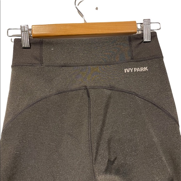 Ivy Park Cropped Tights Grey Small - Picture 3 of 5